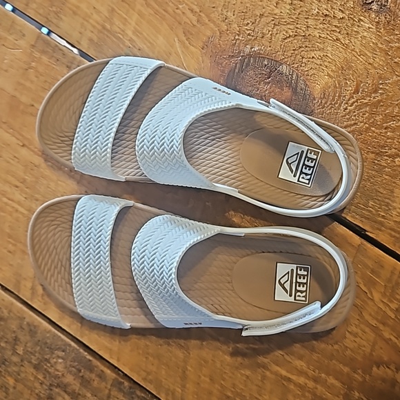 Reef Water Vista Sandals - Picture 1 of 7